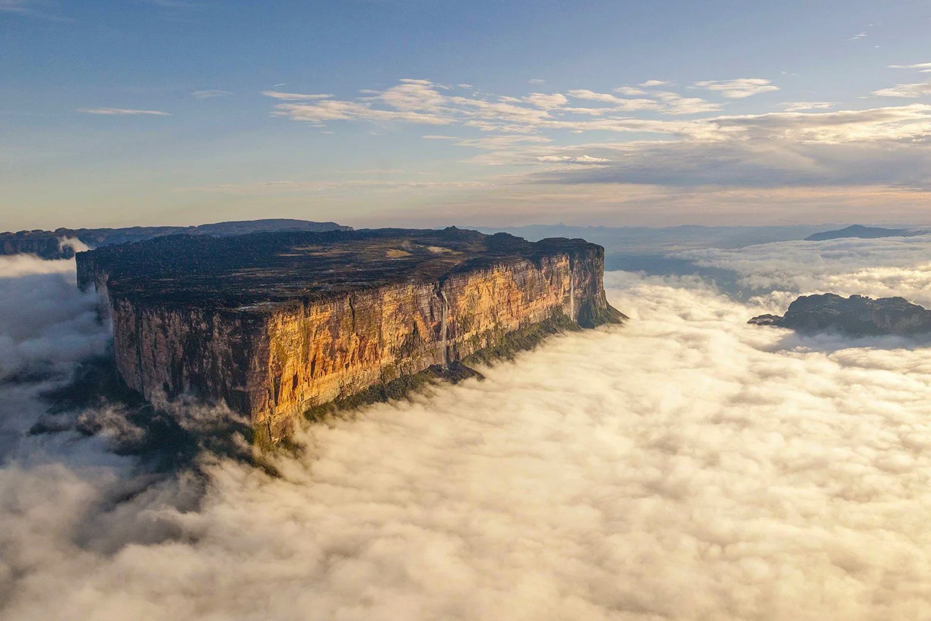 mount roraima helicopter tour